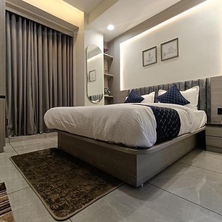 Hotel Asiana Sky Motera Ahmedabad Ngoại thất bức ảnh