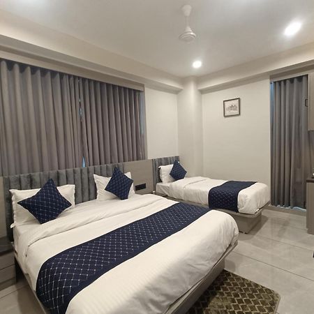 Hotel Asiana Sky Motera Ahmedabad Ngoại thất bức ảnh
