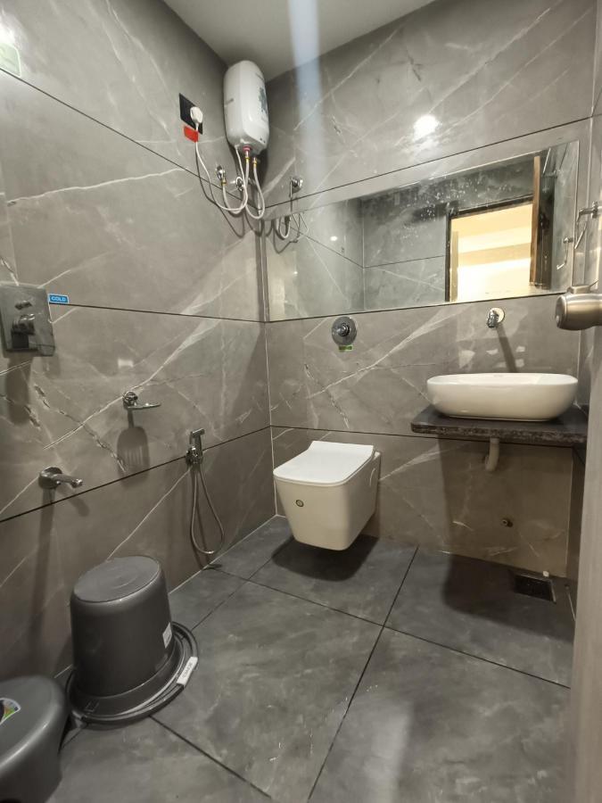 Hotel Asiana Sky Motera Ahmedabad Ngoại thất bức ảnh