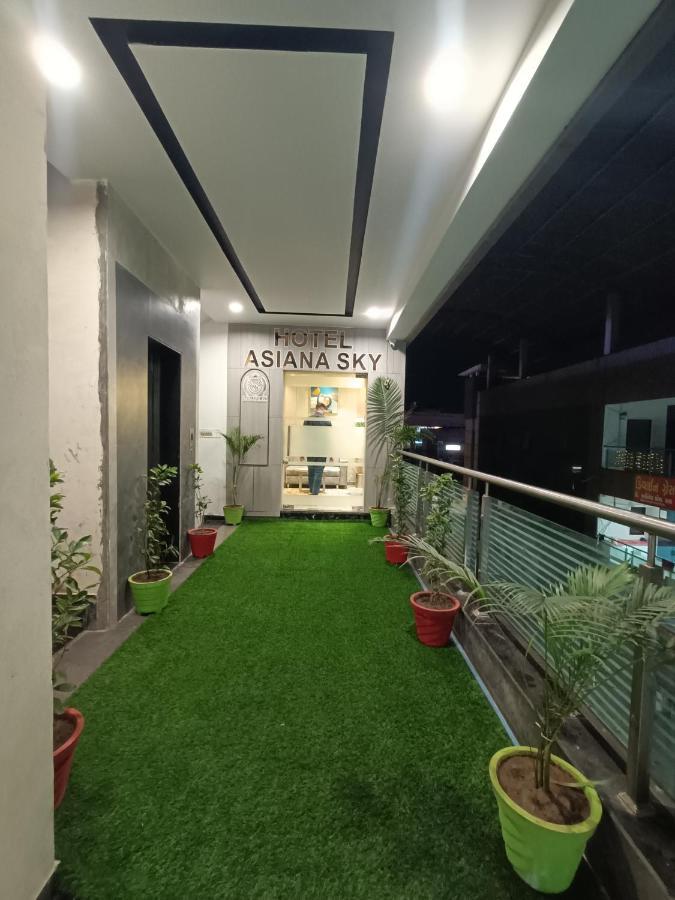 Hotel Asiana Sky Motera Ahmedabad Ngoại thất bức ảnh