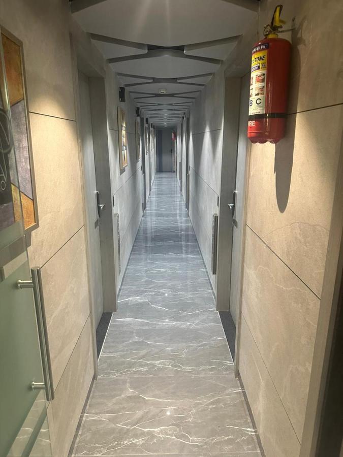 Hotel Asiana Sky Motera Ahmedabad Ngoại thất bức ảnh